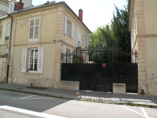 Entrée de propriété, rue Hermite